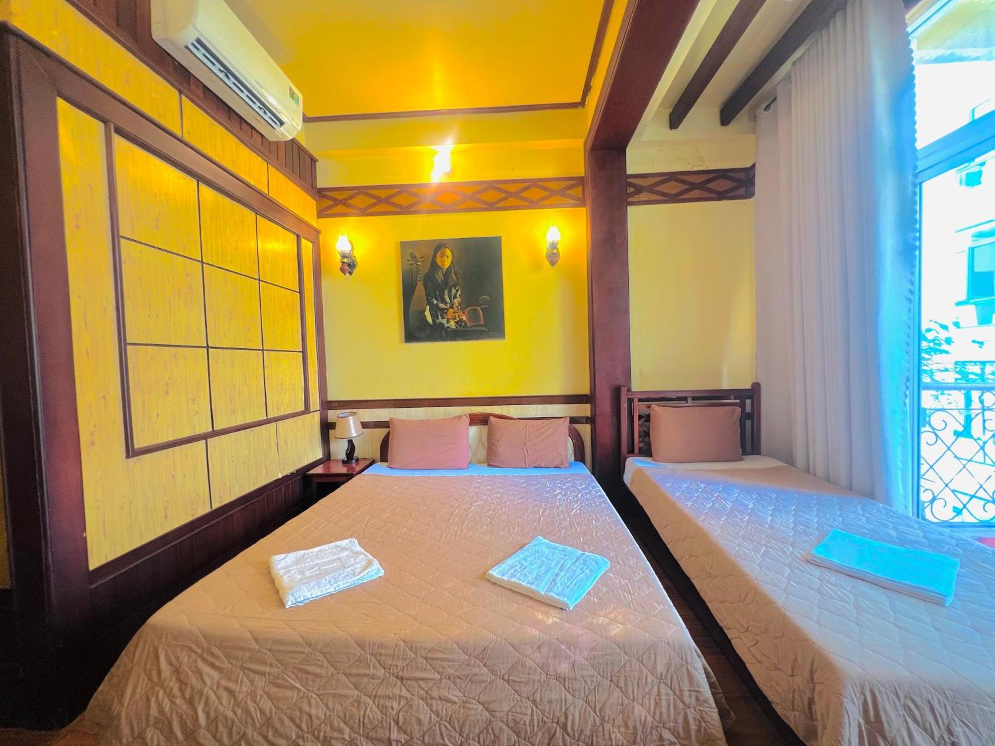 Bi Saigon Hotel Ho Chi Minh City Exterior photo