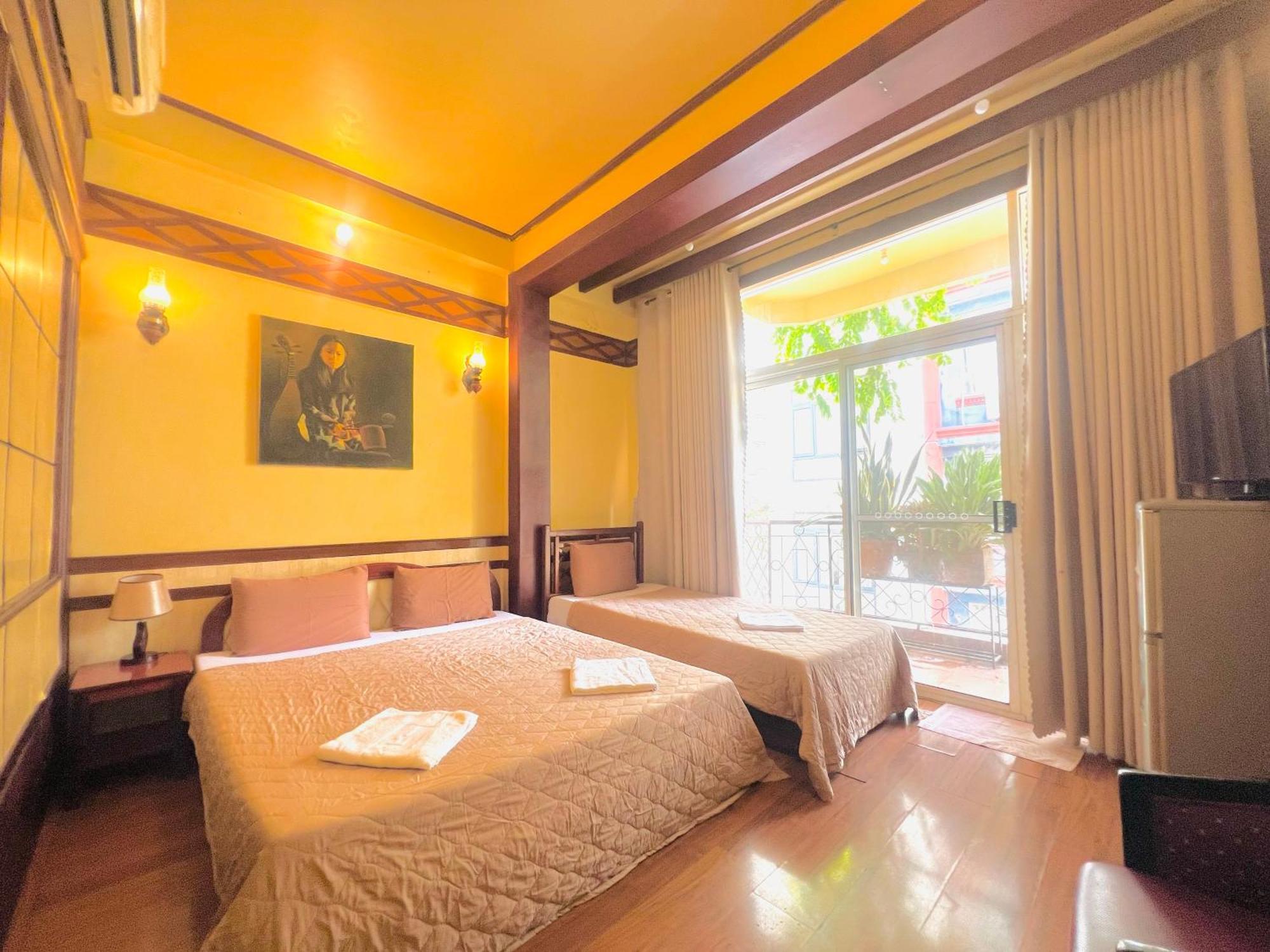 Bi Saigon Hotel Ho Chi Minh City Exterior photo
