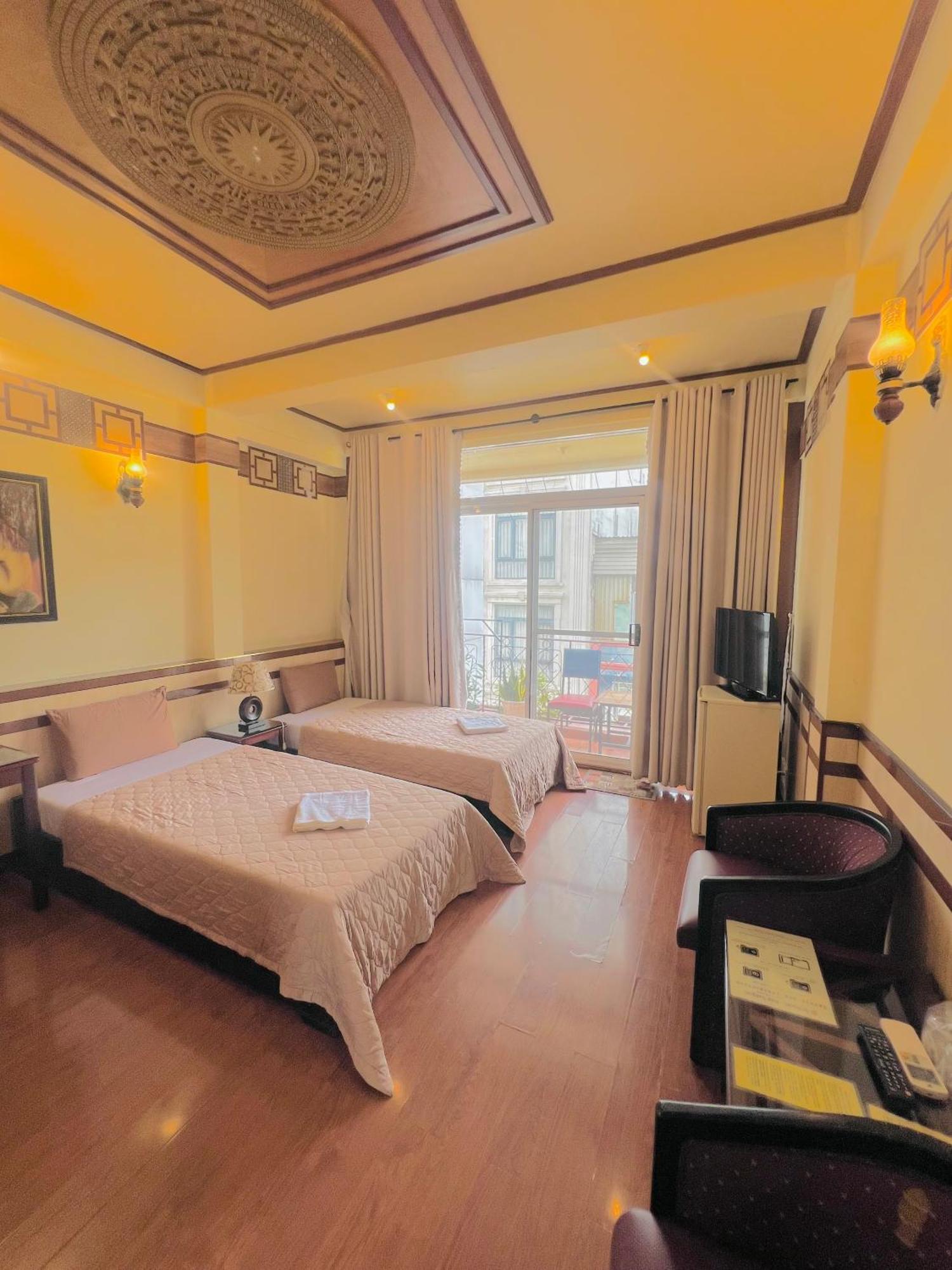 Bi Saigon Hotel Ho Chi Minh City Exterior photo
