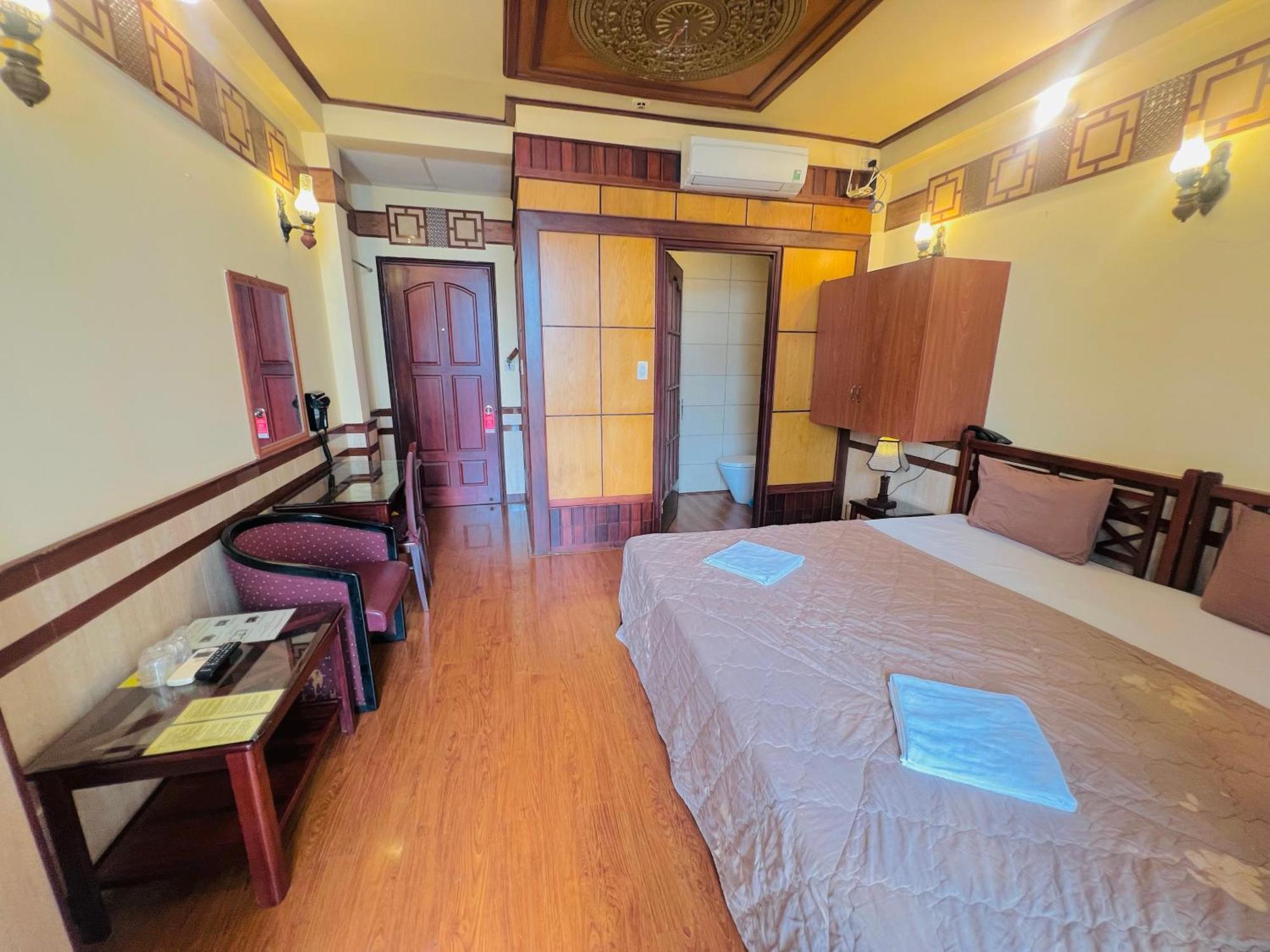 Bi Saigon Hotel Ho Chi Minh City Exterior photo