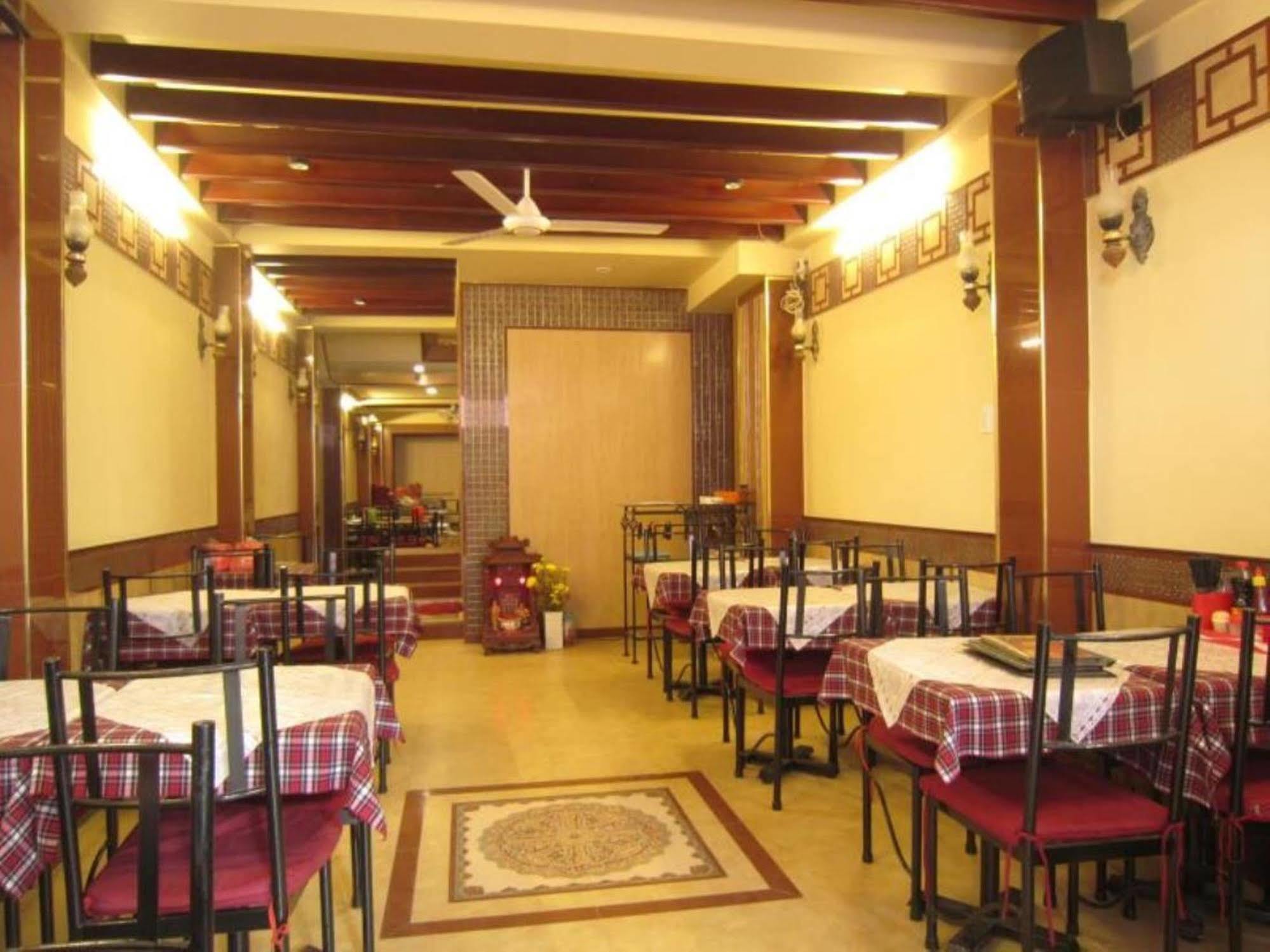 Bi Saigon Hotel Ho Chi Minh City Exterior photo